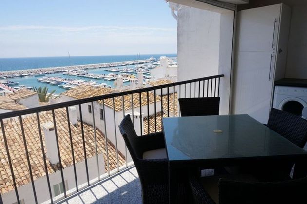 Foto 2 de Pis en lloguer a Puerto Banús de 3 habitacions amb terrassa i mobles