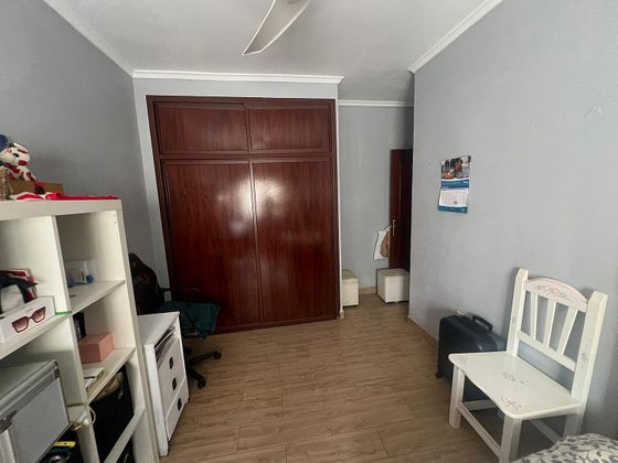 Foto 2 de Piso en venta en Arenal - La Pólvora de 3 habitaciones con balcón y aire acondicionado