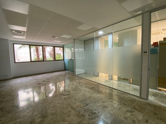 Foto 2 de Oficina en alquiler en ronda De Narcís Monturiol con ascensor