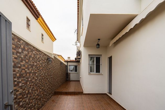 Foto 2 de Casa en venda a Alcalá del Río de 4 habitacions amb garatge i aire acondicionat