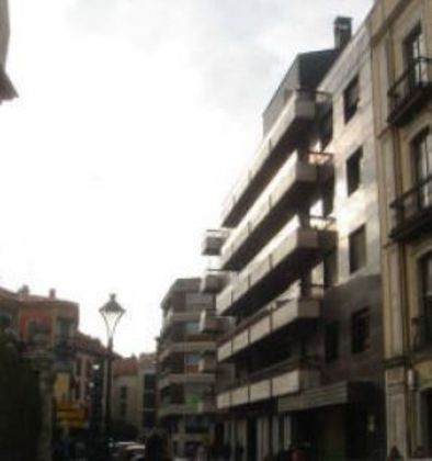 Foto 1 de Venta de local en calle Menéndez Pelayo de 1126 m²