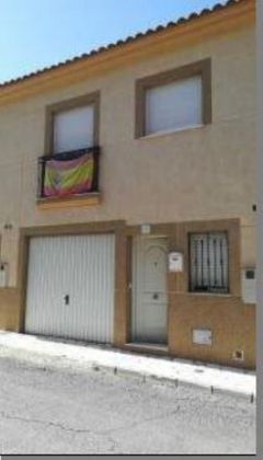 Foto 1 de Casa en venda a calle Blas Infante de 4 habitacions i 111 m²