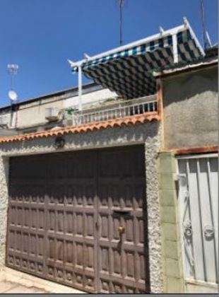 Foto 1 de Casa en venda a calle Pozohalcón de 3 habitacions i 80 m²