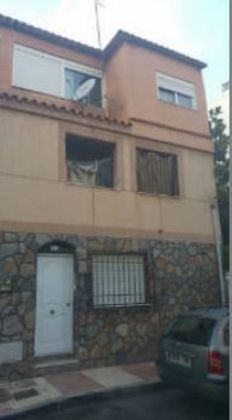 Foto 1 de Venta de casa en calle San José Obrero de 2 habitaciones y 77 m²
