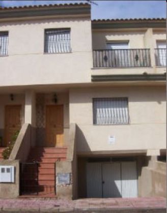 Foto 1 de Venta de casa adosada en calle Hermanos Machado de 3 habitaciones y 163 m²