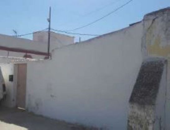 Foto 1 de Casa adosada en venta en calle Nuestra Señora de Araceli de 3 habitaciones y 180 m²