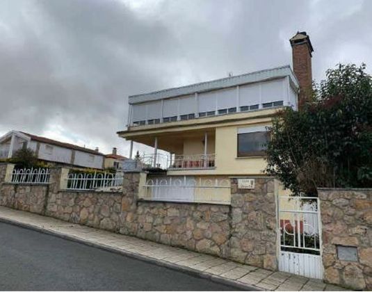 Foto 1 de Casa adossada en venda a calle Azorín de 3 habitacions i 419 m²