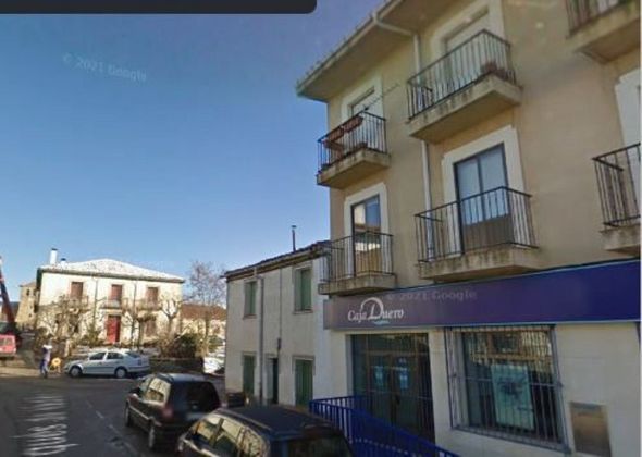 Foto 1 de Alquiler de local en calle Marqués de Vadillo de 141 m²