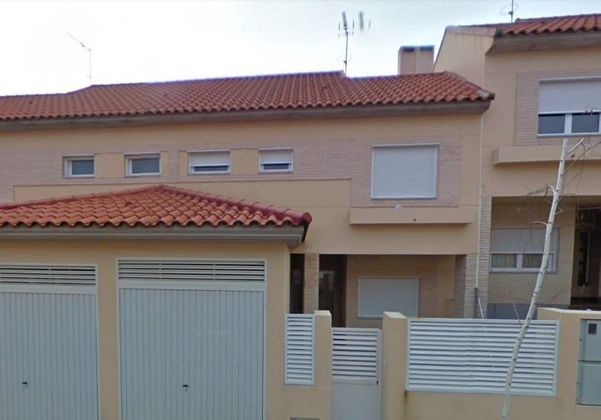 Foto 1 de Casa en venda a calle Felipe Ramos Loarte de 3 habitacions i 132 m²