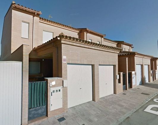 Foto 1 de Casa en venda a paseo Teniente Garcia Velasco de 3 habitacions i 155 m²