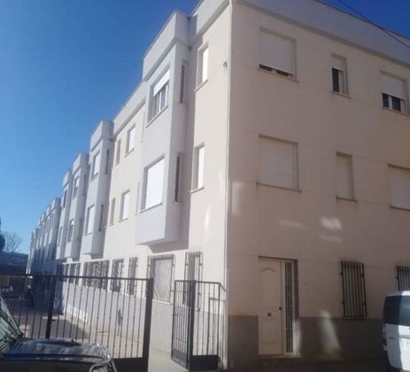 Foto 1 de Pis en venda a calle Pedro de Luna de 3 habitacions i 73 m²