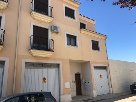 Foto 1 de Casa en venda a calle Cuenca de 3 habitacions i 142 m²