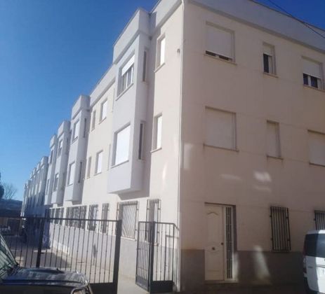 Foto 2 de Pis en venda a calle Pedro de Luna de 3 habitacions i 113 m²