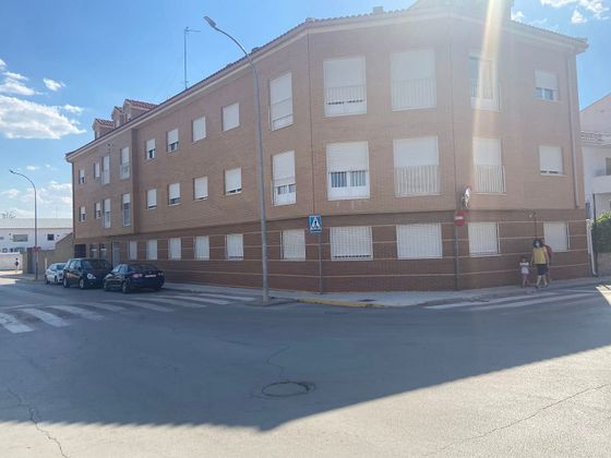 Foto 2 de Venta de piso en calle Saturnino Fernández de 3 habitaciones y 105 m²