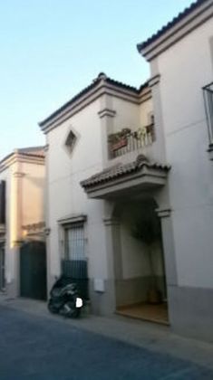 Foto 1 de Pis en venda a Ayuntamiento-Barrio Alto de 4 habitacions i 101 m²