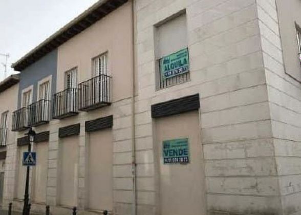 Foto 1 de Local en venda a calle Sancho Panza de 394 m²
