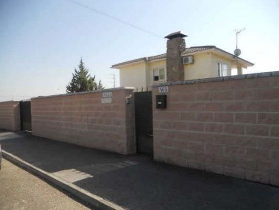 Foto 1 de Venta de casa en calle Montes de Toledo de 3 habitaciones y 159 m²