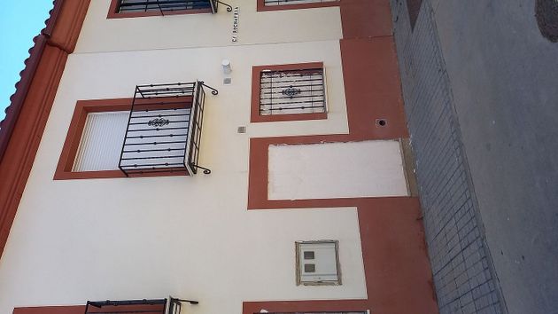 Foto 1 de Casa adossada en venda a calle Rochafria de 3 habitacions i 118 m²