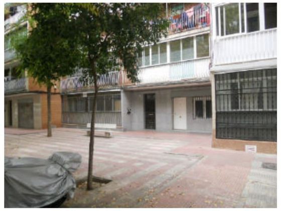 Foto 1 de Venta de piso en calle Segovia de 3 habitaciones y 67 m²