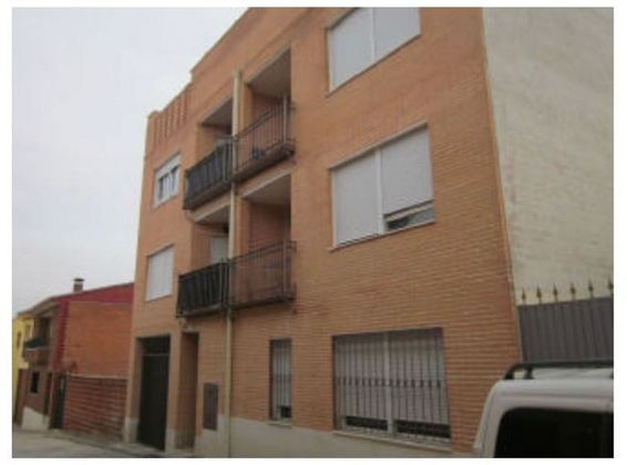 Foto 1 de Pis en venda a calle Portugal de 2 habitacions i 63 m²