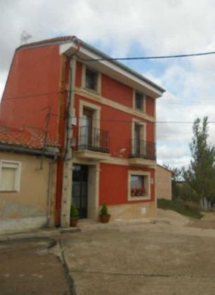 Foto 1 de Venta de casa en calle El Rosario de 3 habitaciones y 163 m²