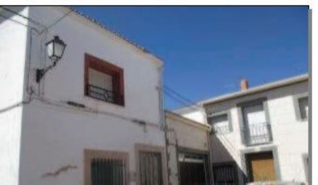 Foto 1 de Casa en venda a calle Tercia de 3 habitacions i 316 m²