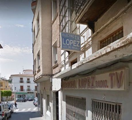 Foto 1 de Venta de piso en calle Salvador Dalí de 3 habitaciones y 133 m²