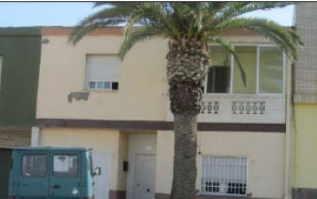 Foto 1 de Casa adosada en venta en carretera De la Mojonera de 4 habitaciones y 141 m²