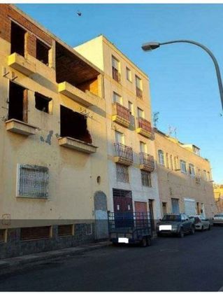 Foto 2 de Venta de piso en calle Tarrasa de 3 habitaciones y 103 m²