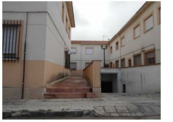 Foto 1 de Casa en venda a calle Sierra del Segura de 3 habitacions i 94 m²
