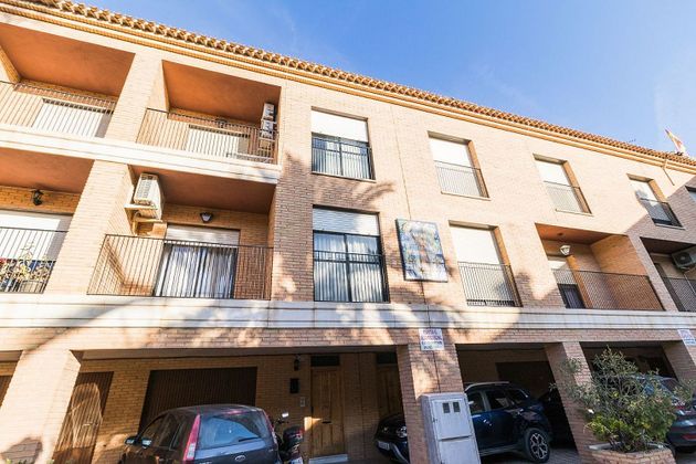 Foto 1 de Casa adossada en venda a plaza De Los Soportales de 3 habitacions amb terrassa i garatge