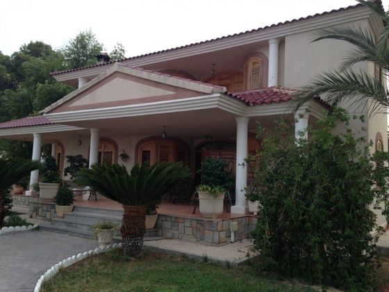 Foto 1 de Casa en venda a avenida De Alhama de 5 habitacions amb terrassa i piscina