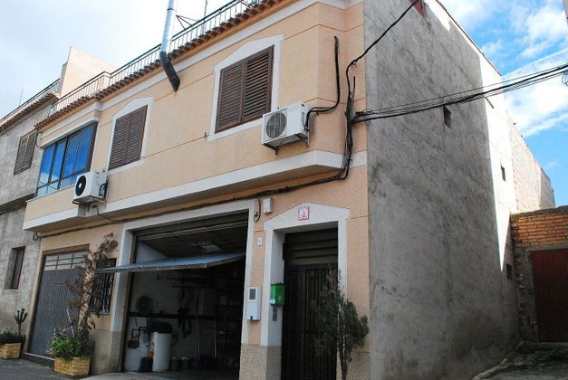 Foto 1 de Casa adossada en venda a calle Cardenal Belluga de 7 habitacions amb terrassa i garatge
