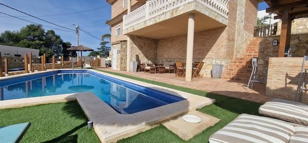 Foto 1 de Venta de chalet en Sierra Perenchiza - Cumbres de Calicanto - Santo Domingo de 4 habitaciones con terraza y piscina