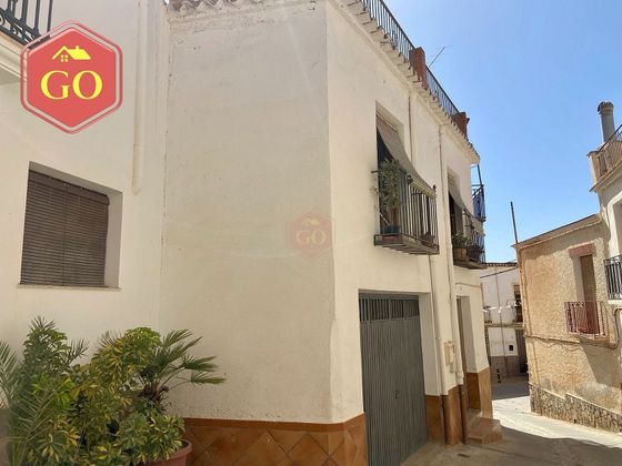 Foto 2 de Casa adossada en venda a Ugíjar de 4 habitacions amb terrassa i garatge