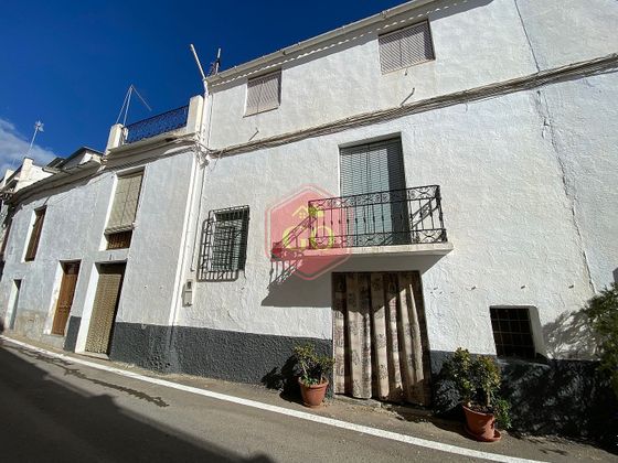 Foto 1 de Casa adossada en venda a Cádiar de 5 habitacions amb terrassa i balcó