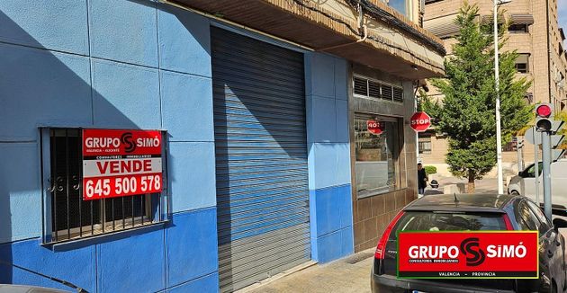 Foto 2 de Venta de local en calle Blasco Ibañez con garaje