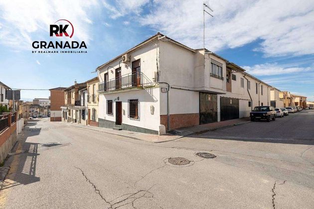 Foto 1 de Casa adossada en venda a calle Vadillo de 4 habitacions amb terrassa i garatge