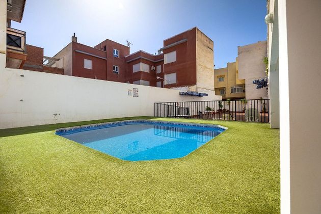 Foto 1 de Pis en venda a avenida De America de 2 habitacions amb terrassa i piscina