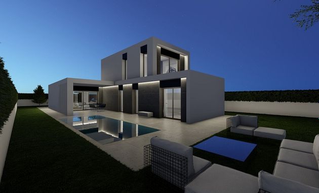 Foto 2 de Xalet en venda a Serra de 3 habitacions amb terrassa i piscina