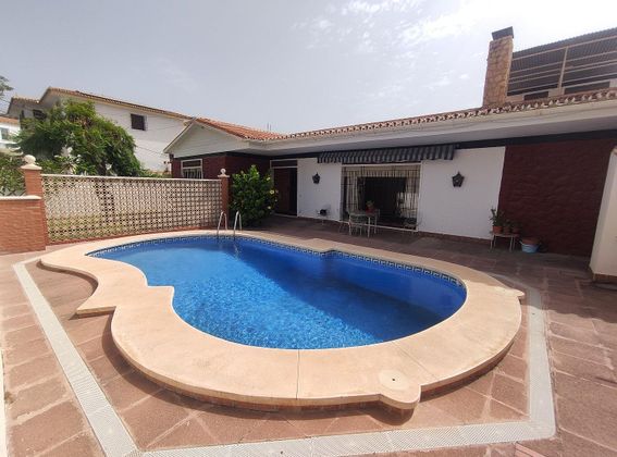 Foto 1 de Xalet en venda a Pedregalejo de 4 habitacions amb terrassa i piscina