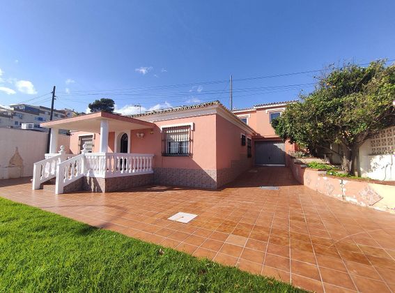 Foto 2 de Venta de chalet en carretera De Almería de 4 habitaciones con terraza y garaje
