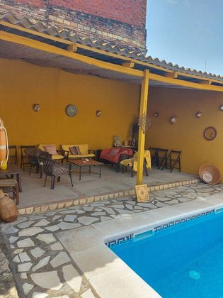 Foto 2 de Casa en venda a calle Auditor Cazorla de 4 habitacions amb terrassa i piscina