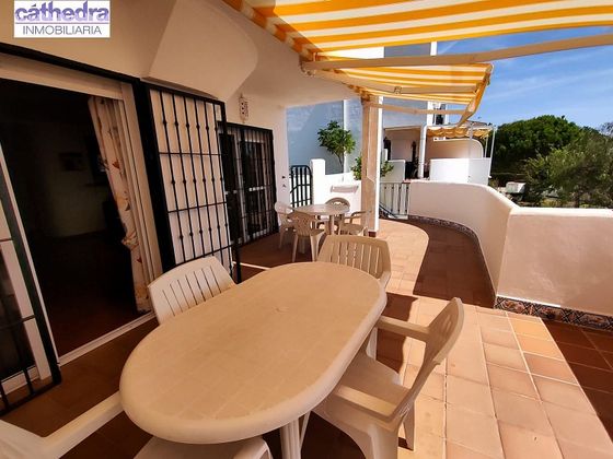 Foto 1 de Casa en venta en Lepe ciudad de 4 habitaciones con terraza y piscina