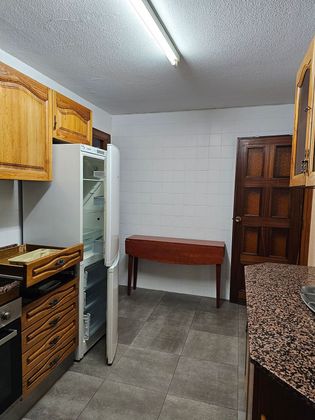 Foto 2 de Piso en venta en Ensanche - Diputación de 4 habitaciones con ascensor