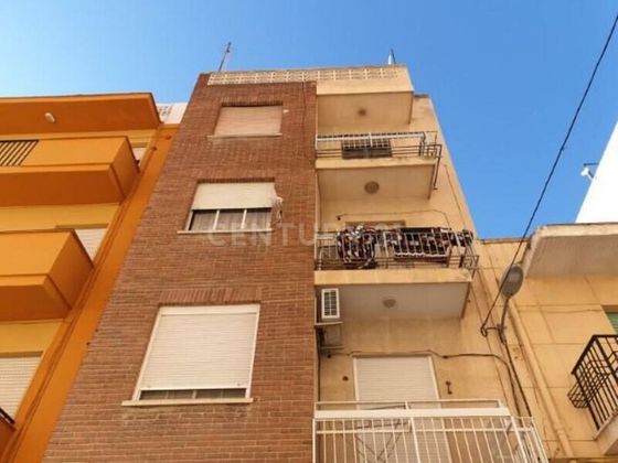 Foto 1 de Piso en venta en calle San Juan Ribera de 4 habitaciones y 102 m²