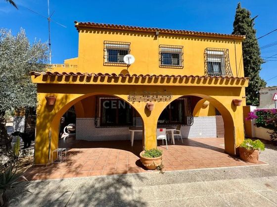 Foto 1 de Casa adossada en venda a calle Vicente Lillo Cánovas de 6 habitacions amb terrassa i piscina