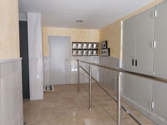Foto 2 de Piso en venta en calle Xúquer de 2 habitaciones con ascensor