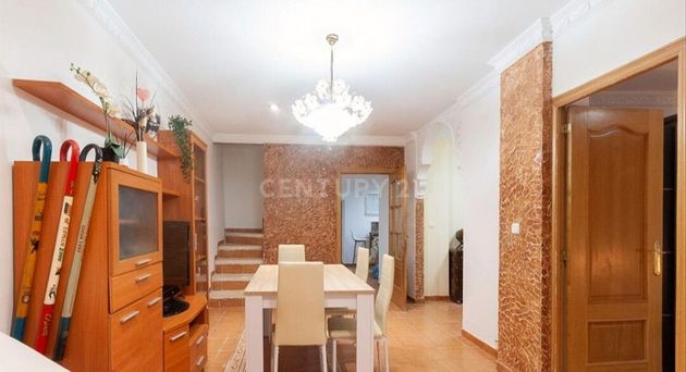 Foto 2 de Venta de piso en Centro - Chiva de 4 habitaciones con aire acondicionado