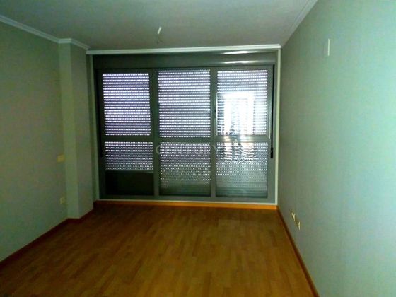 Foto 2 de Venta de piso en calle Juan Pablo II de 3 habitaciones con ascensor